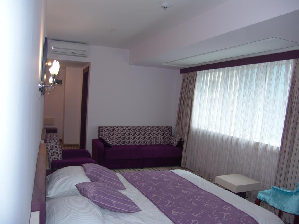 Izan Hotel إزمير الغرفة الصورة